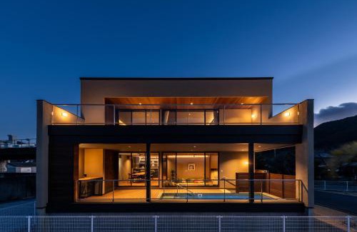 Sanuki Villa | Experience Villa JacoO: 4-Star Oceanfront Paradise