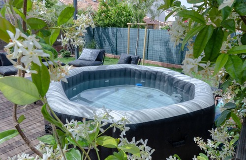 La Pompignane Villa | Family-Friendly Villa with Jacuzzi in Montpellier