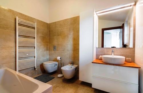 Nedescina House | Discover Villa Jadran: 4-Star Hotel with Pool & Kitchen