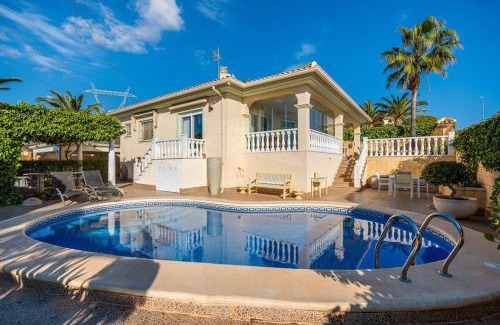 San Fulgencio Villa | Villa Marion: 4-Star Haven with Pool & Pet-Friendly Perks