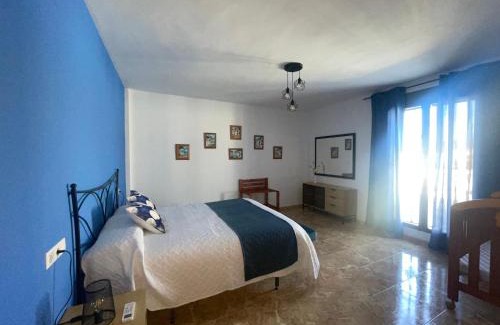 Priego de Cordoba House | Villa Jardín: 4-Star Oceanfront Retreat with Pool & View