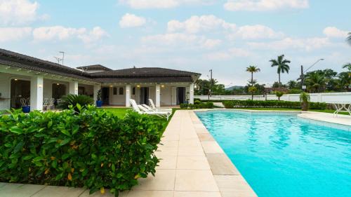 Peninsula House | Discover Villa Jardim Acapulco - Oceanfront Bliss Awaits