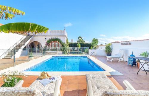 Puerto de la Duquesa Villa | Villa Jardin Tropical: Family-Friendly Retreat with Pool