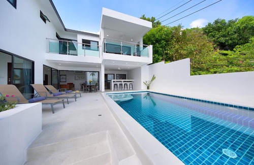 Maret Villa | Villa Jasmin - Guest Rated 10/10 with Private Pool & Family Friendly