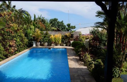 Jasri House | Beachfront Villa Jasri Point with Pool and Ocean Views
