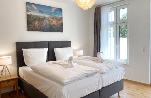 Sassnitz Apartment | Villa Jenny Sassnitz: Family-Friendly Retreat with Pool