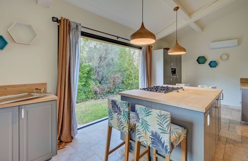 Allauch Villa | Villa Jesse: Unique Comfort with Pool & Ocean Views Near Marseille