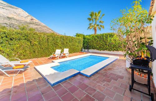 Montgo de Toscamar Villa | Relax at Villa Jessie: Family-Friendly with a Pool