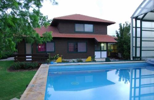 Peqiin Hadasha House | Relax at Villa Joe: 4-Star Retreat with Private Pool & Spa