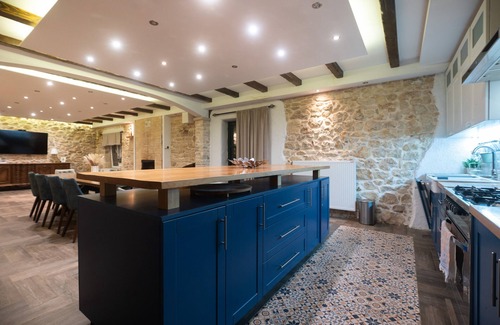 Islam Grcki Villa | Historic Stone Villa with Private Pool and Ocean Views