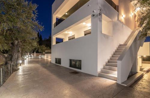 Argassi Apartment | Guest Rated 9.8: Calypso Villas & Apartments for Families
