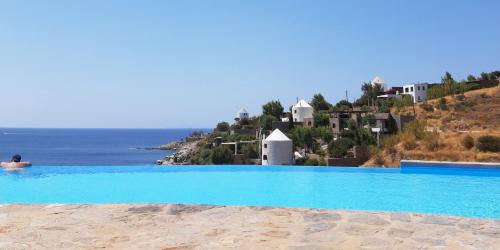 Koundouros House | Villa Jopeli: Poolside Retreat with Ocean Views in Koundouros