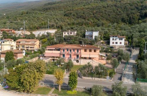 Brenzone sul Garda Hotel | Villa Josefine Lake Front - Adults Only