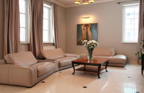 Zwierzyniec House | Villa Julia: Family-Friendly Stay with Top Ratings