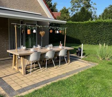 Wijchen House | Discover Villa June Rosy: Family-Friendly with Pool Access