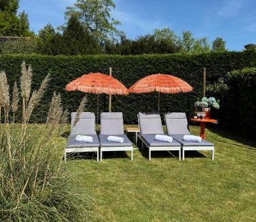 Wijchen House | Discover Villa June Rosy: Family-Friendly with Pool Access