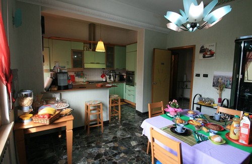 Sambuceto House | Cozy Villa Minutes from the Sea with Ocean View & Spa