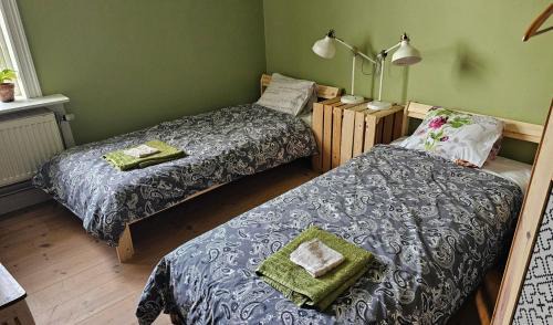 Enhorna Bed & Breakfast | Oceanfront Villa Kämparo: Family-Friendly Escape with Views