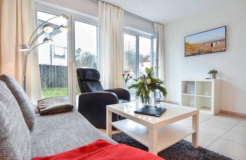 Korswandt Apartment | Cozy Villa Kaja Wohnung Seebrücke: Pet & Child Friendly Getaway