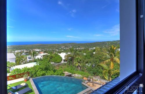 L'Etang-Sale Villa | Villa Kalaé: Oceanfront Retreat with Pool & Spa Amenities