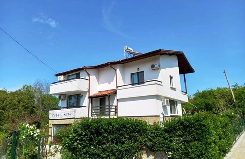 Velika House | Villa Kalina: Pet-Friendly Retreat with Exceptional 9.4 Rating