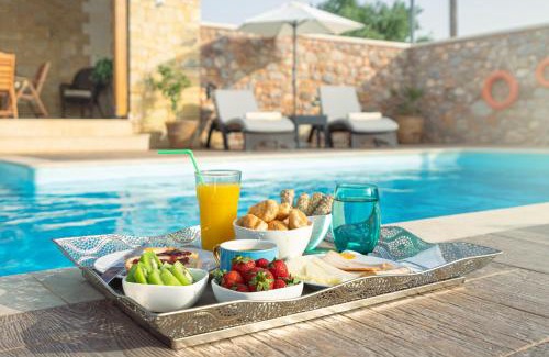 Sitia Villa | Idyllic Villa Kalliopi: 4-Star Oceanfront Retreat in Crete