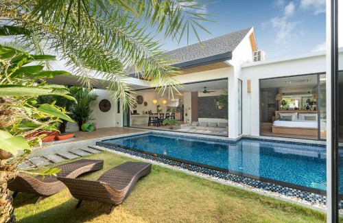 Sa Khu Villa | Relax at Villa Kalliste 25 Phuket with Oceanfront Views