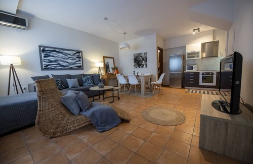 Skiathos Villa | Villa Kallisto: 2BR Villa with Private Pool & Sea Views