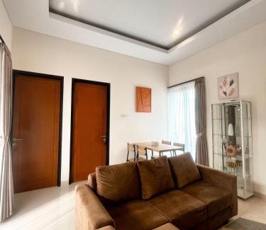 Depok Villa | Villa Kamar Tamu Concat
