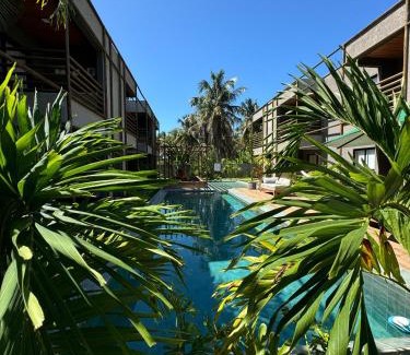 Sao Miguel dos Milagres Apartment | Villa Kamby - Milagres: Oceanfront Escape with Hot Tub