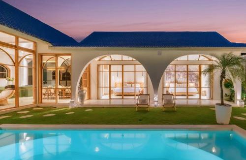 Umalas Villa | Villa Kanopi: Beach Access & Pool - 4-Star Guest Rated