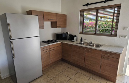 Fontein House | Villa Karawara with private pool and lovely peaceful garden!