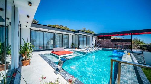 Islamlar Villa | Villa Kartal Yuvası: Family-Friendly Retreat with Private Pool
