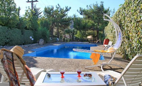 Archanes House | Villa Kazantzakis: Oceanfront Escape with Pool & 4 Stars