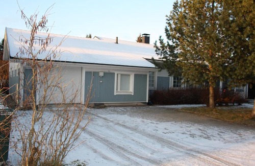 Rovaniemi House | Guest Rated 10/10 at Kemihaara with Inviting Hot Tub