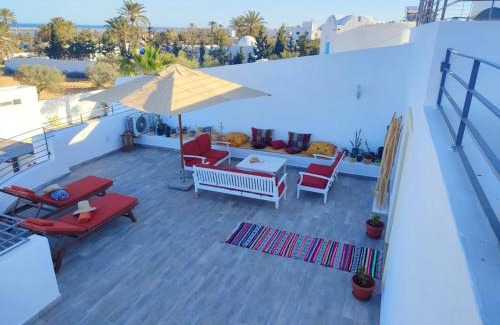 Aghir Villa | Unwind at Villa Kenais Sunset with Ocean Views & Spa