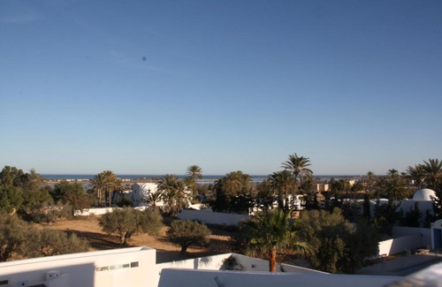 Aghir Villa | Unwind at Villa Kenais Sunset with Ocean Views & Spa