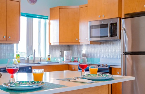 Leeward Settlement House | Villa Kendara: Gated SeaFront Guesthouse with Ocean Views