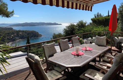 La Seyne-sur-Mer Apartment | Villa Kerjanus: Pet-Friendly Retreat with Ocean Views