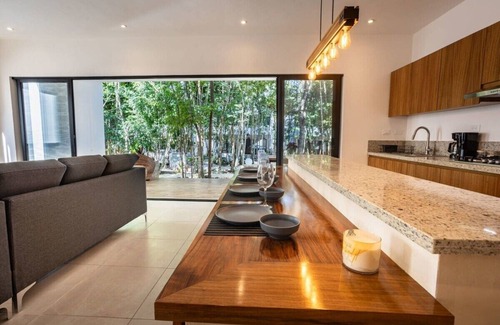 Bacalar Villa | Villa Kinichná: Pool, Beach Club & Family-Friendly Retreat