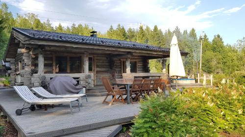 Pyhtaa Ski Chalet | Discover Villa Kivikoski: 4-Star Oceanfront Retreat