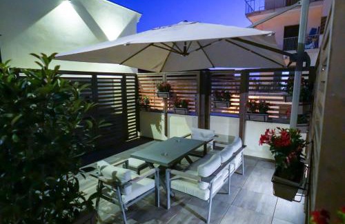 San Giorgio a Cremano Apartment | Villa Klaudia - Exceptional Stay with Hot Tub & Breakfast