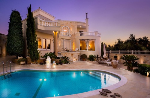Skotino Villa | Discover Cretan Diamond: Pools, Parks & Premier Amenities