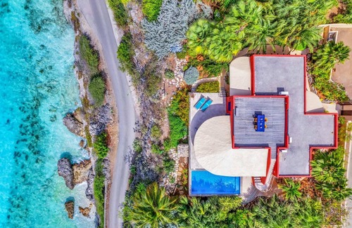Kralendijk Villa | Villa Kokopelli: Oceanfront Escape with Private Pool