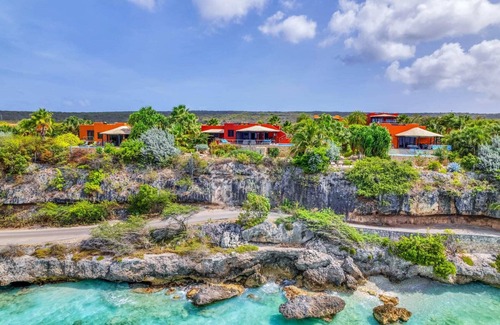 Kralendijk Villa | Villa Kokopelli: Oceanfront Escape with Private Pool