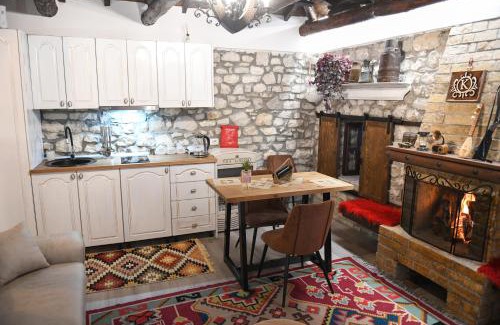Berat Villa | Unforgettable Villa Kokoshi: Guest Rated 10/10 & Family Friendly