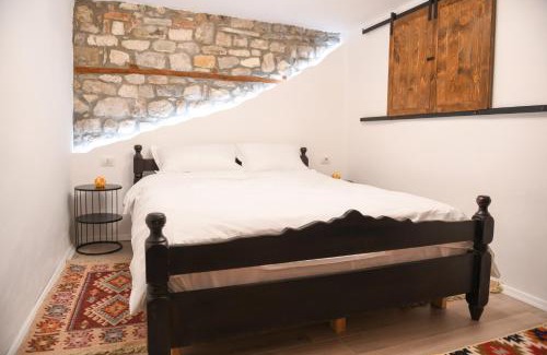 Berat Villa | Unforgettable Villa Kokoshi: Guest Rated 10/10 & Family Friendly