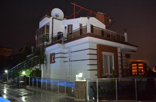 Konakli Villa | Villa Konak: Oceanfront Retreat with Pool & Pet-Friendly