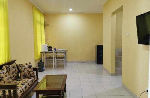 Cipanas Villa | Budget-Friendly Villa Kota Bunga: 4-Star Family Retreat