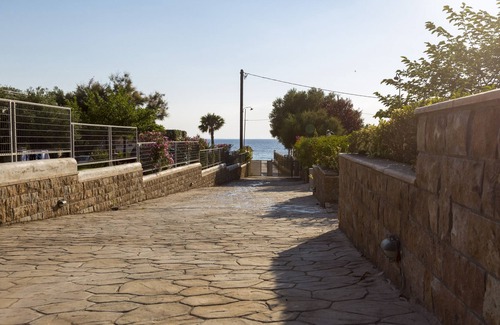 Halkidiki Villa | Villa Kristin 1 - Great Location, Sea Views, BBQ